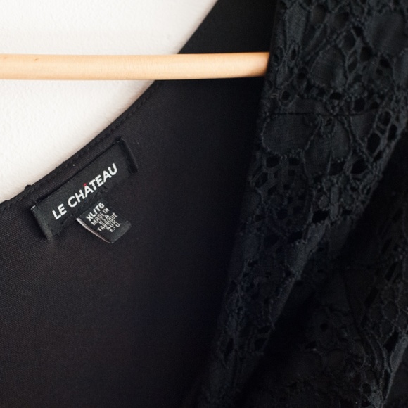 LE CHATEAU | BLACK FLORAL LACE DRESS - Picture 3 of 5